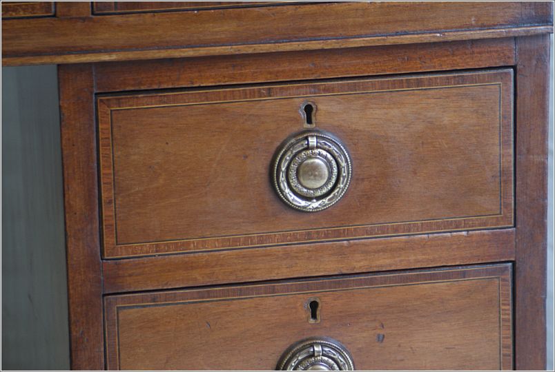 2073 Small Antique Inlaid Pedestal Desk (7)